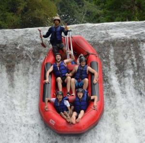 rafting telaga waja